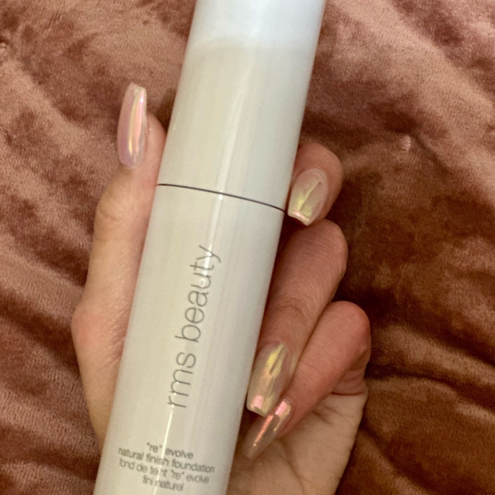 RMS BEAUTY foundation, new.